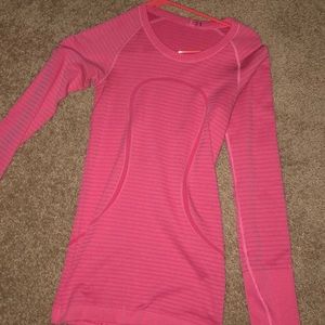 lululemon long sleeve shirt